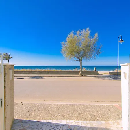 Il Mare Dei Filosofi - Via Lungomare Apartment *